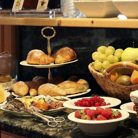 ريفيوتورتو Agriturismo Il Casale Di Monica المظهر الخارجي الصورة