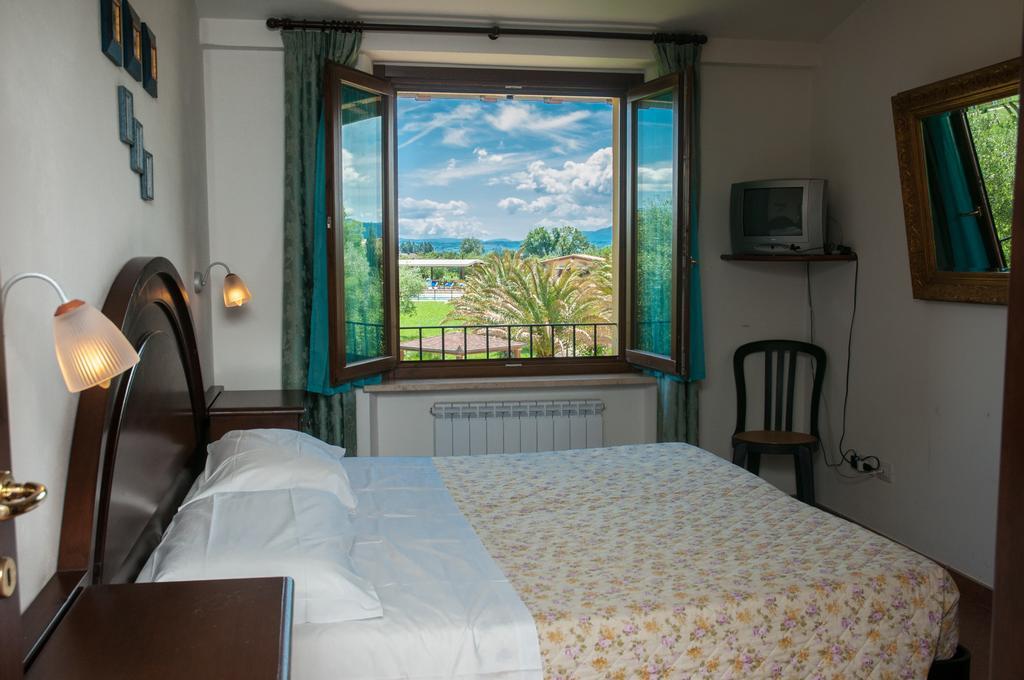 ريفيوتورتو Agriturismo Il Casale Di Monica المظهر الخارجي الصورة