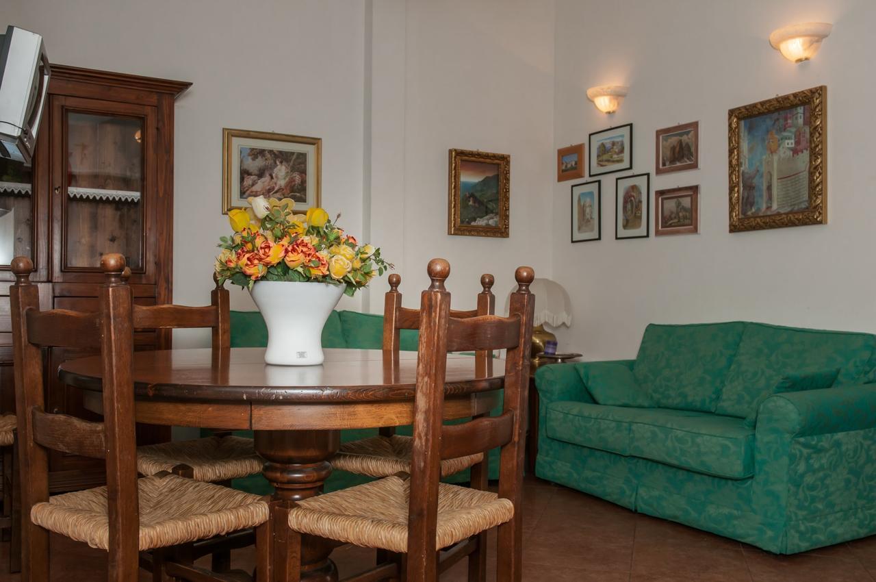 ريفيوتورتو Agriturismo Il Casale Di Monica المظهر الخارجي الصورة